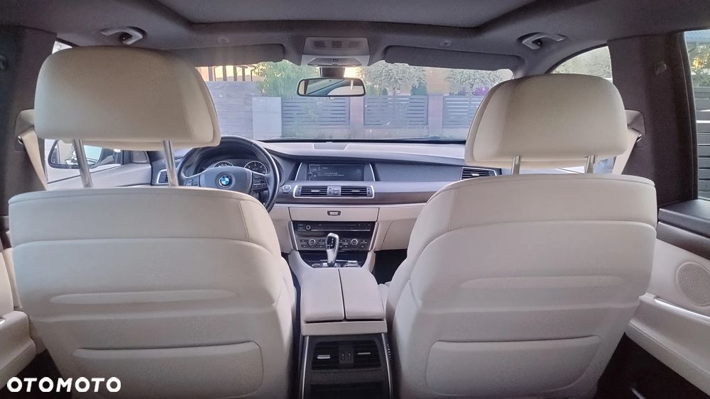 BMW Seria 5 530d xDrive - 24