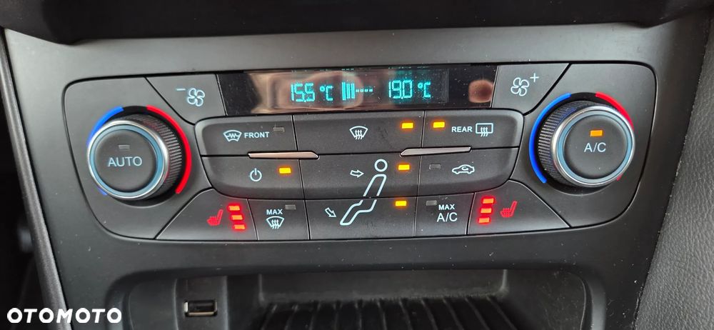 Ford Focus 1.0 EcoBoost Titanium - 19
