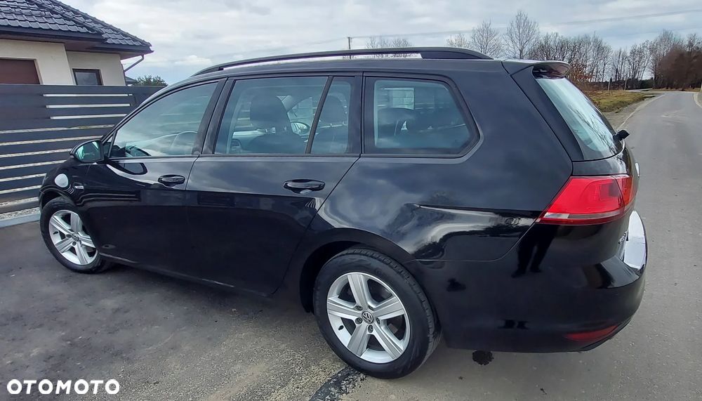 Volkswagen Golf - 11