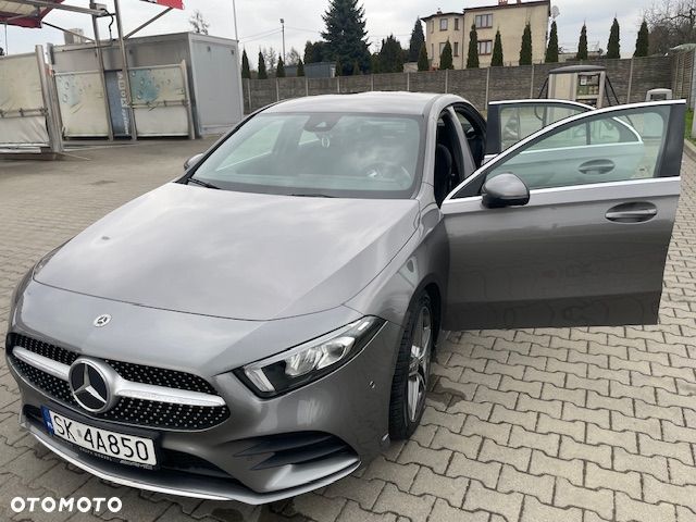 Mercedes-Benz Klasa A 180 d AMG Line 8G-DCT - 2