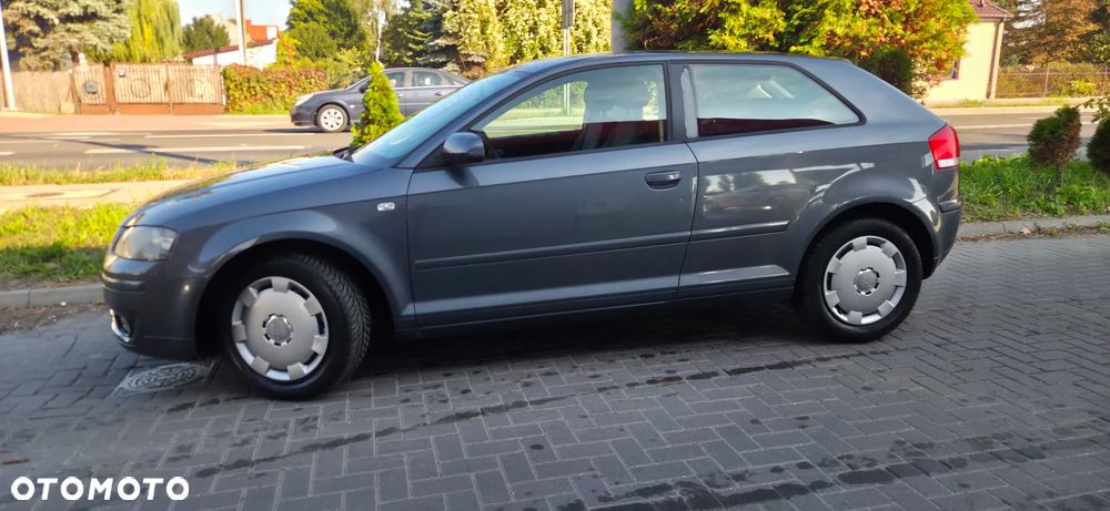 Audi A3 3-drzwiowe 1.6 Ambition - 7