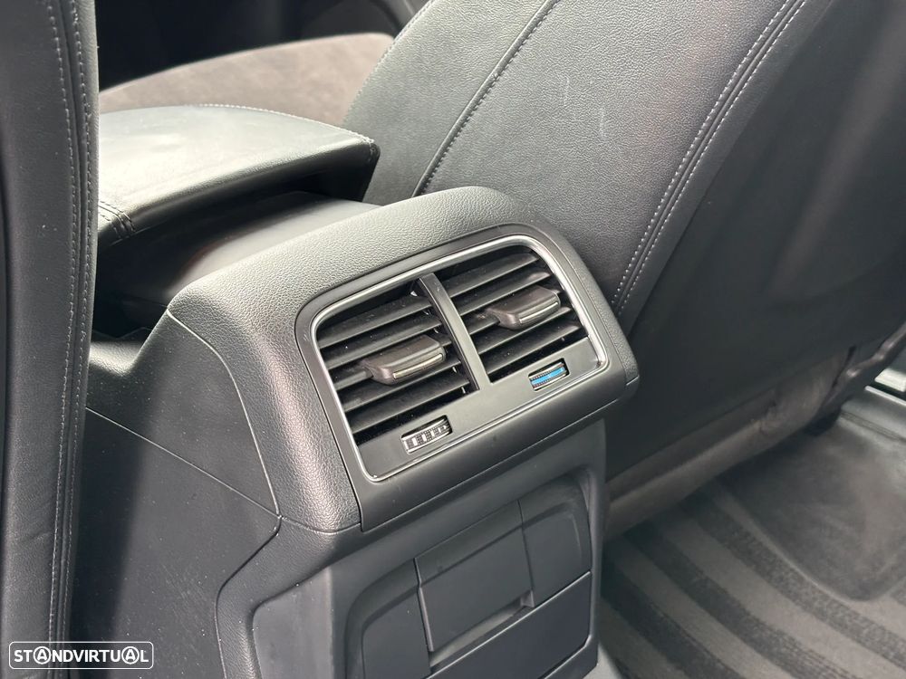 Audi Q5 2.0 TDI Business Line S-line - 33