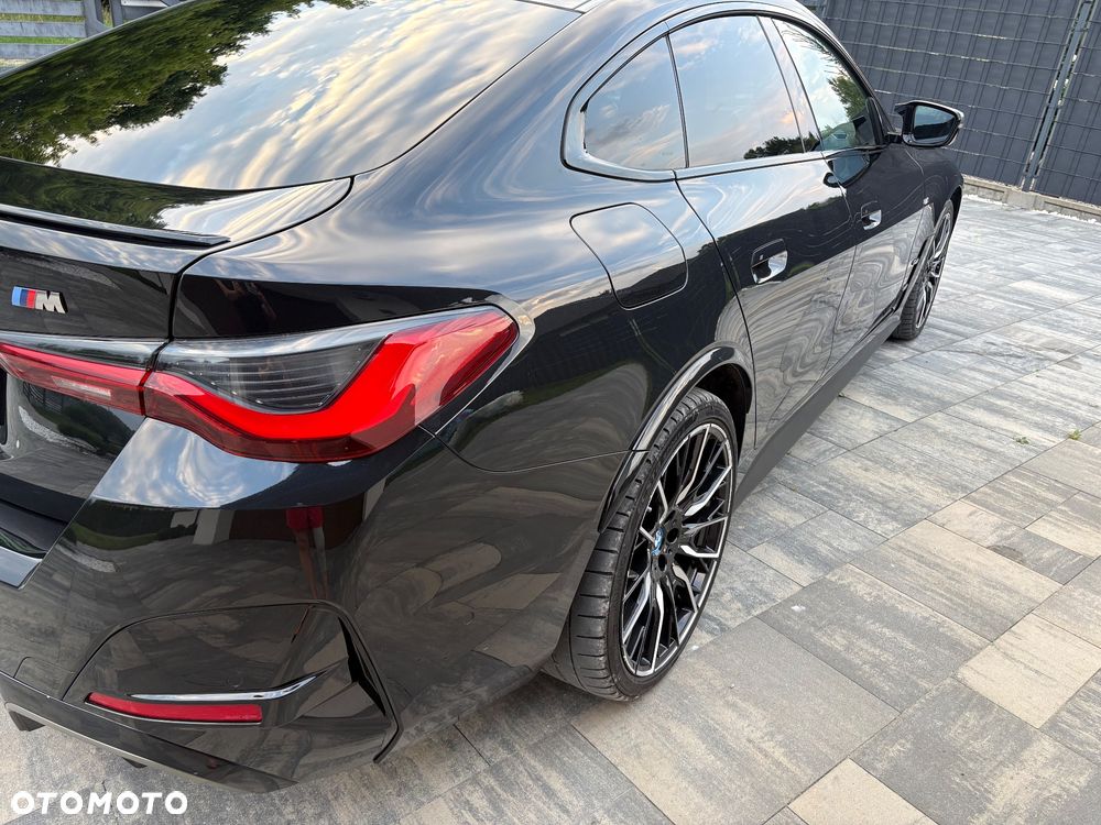 BMW i4 70.3kWh eDrive 35 M Sport - 9