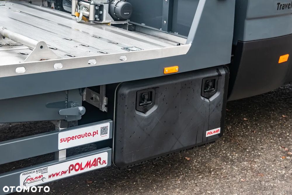 Iveco Daily 70C18HA8/P Hi-Matic Autolaweta Pomoc Drogowa 3.0 180KM - 18