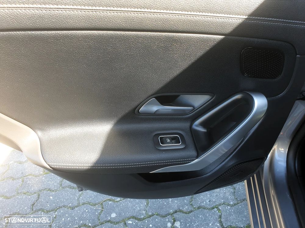 Mercedes-Benz CLA 180 d Progressive - 45