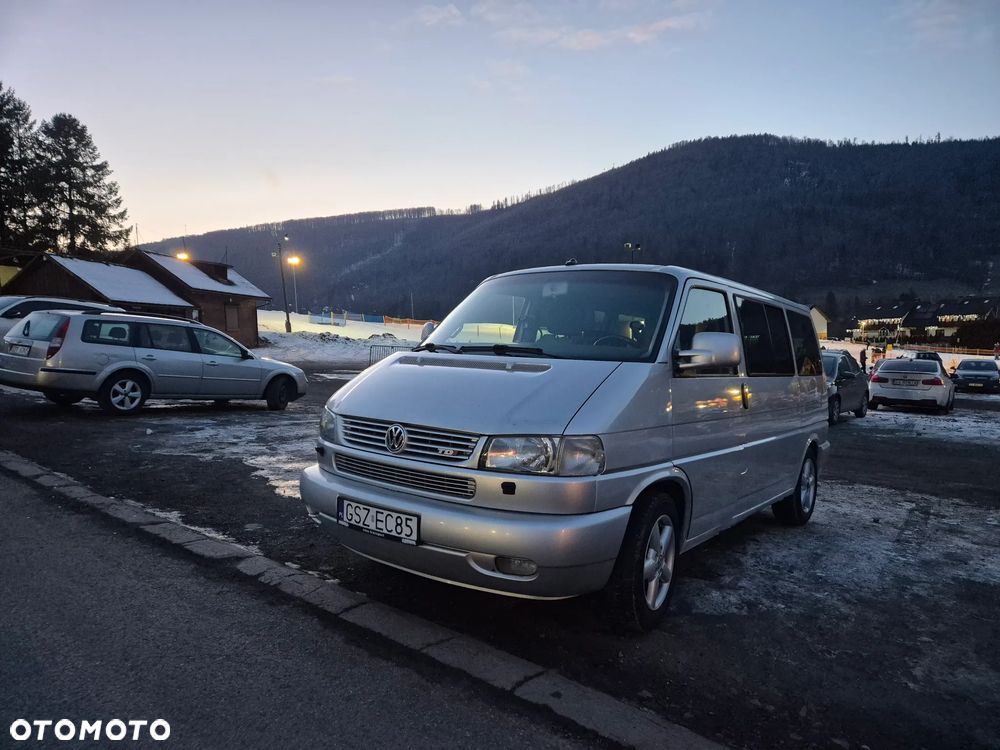 Volkswagen Multivan - 12