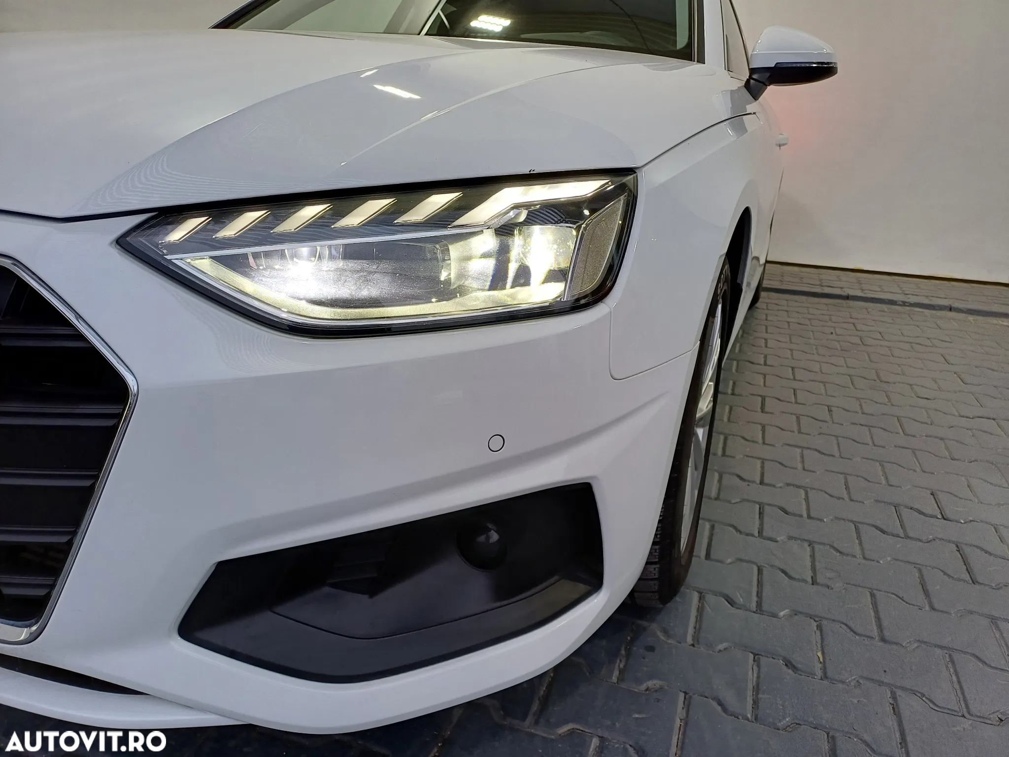 Audi A4 35 TFSI S tronic MHEV Advanced - 33