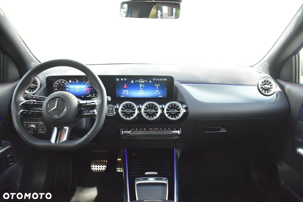 Mercedes-Benz GLA 200 AMG Line - 6