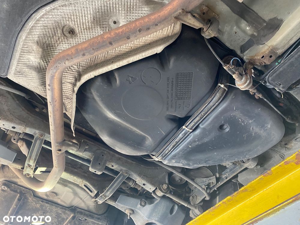 Toyota Avensis 2.0 D-4D PowerBoost Style - 32