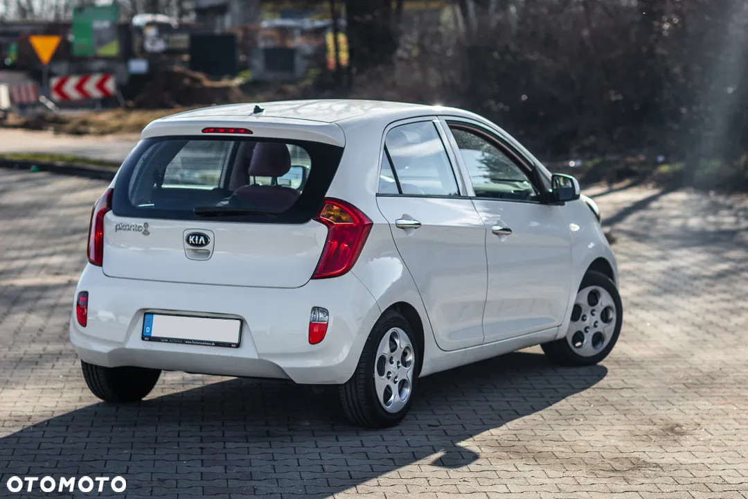 Kia Picanto 1.2 Fifa World Cup Edition - 12