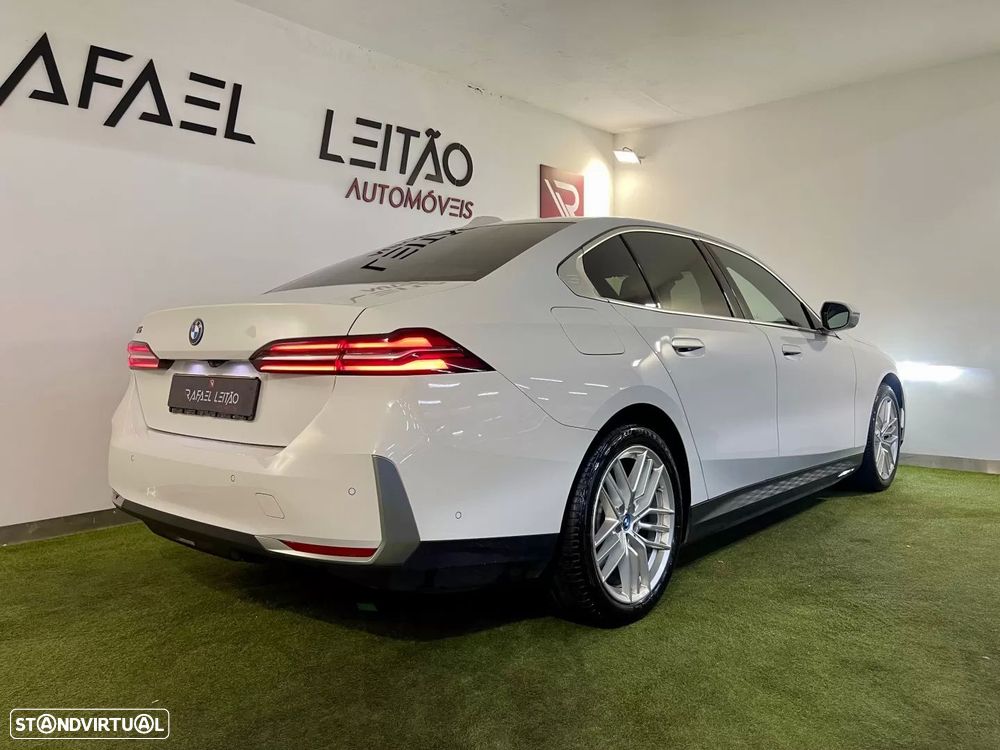 BMW i5 eDrive40 - 8