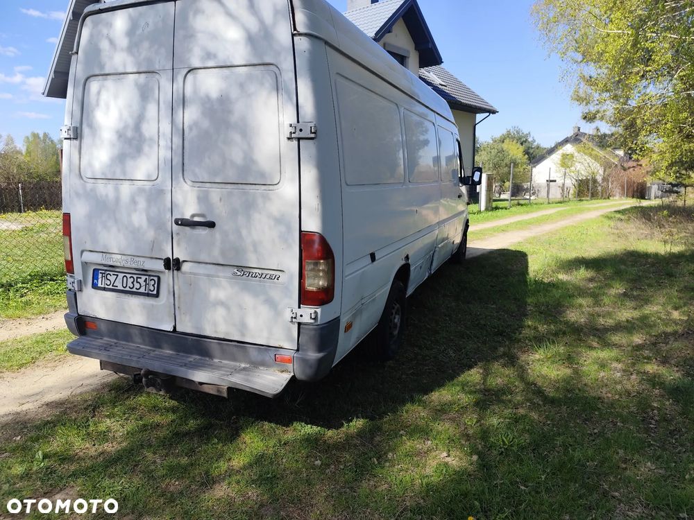 Mercedes-Benz Sprinter - 5
