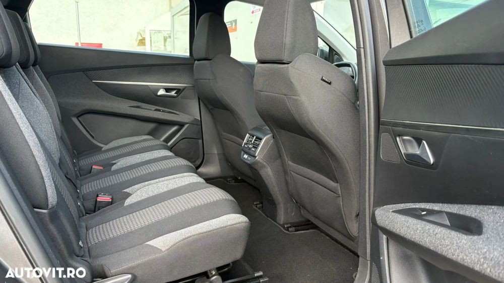 Peugeot 5008 - 25