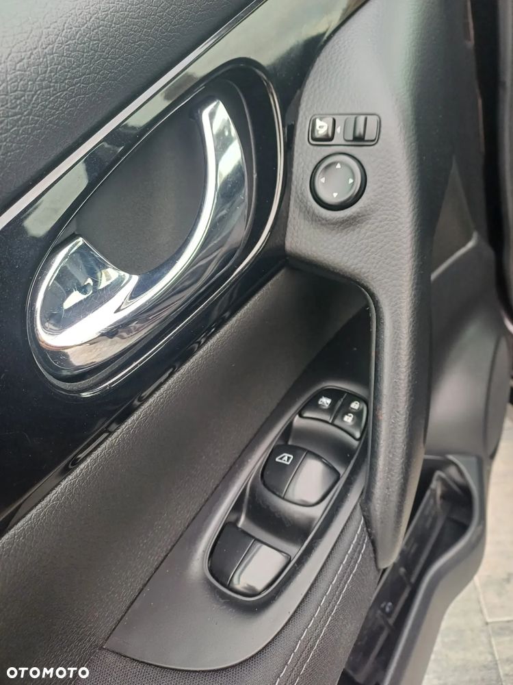 Nissan Qashqai 1.2 DIG-T N-Connecta - 19