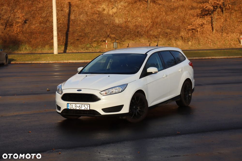 Ford Focus 1.0 EcoBoost Titanium - 1