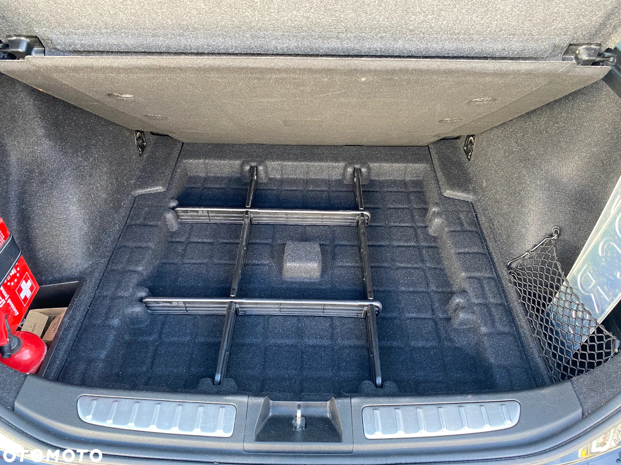 BMW X1 sDrive18i - 16