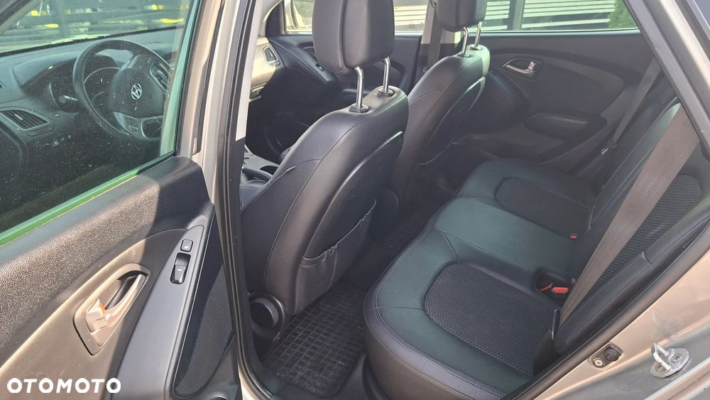 Hyundai ix35 2.0 2WD Automatik Style - 11