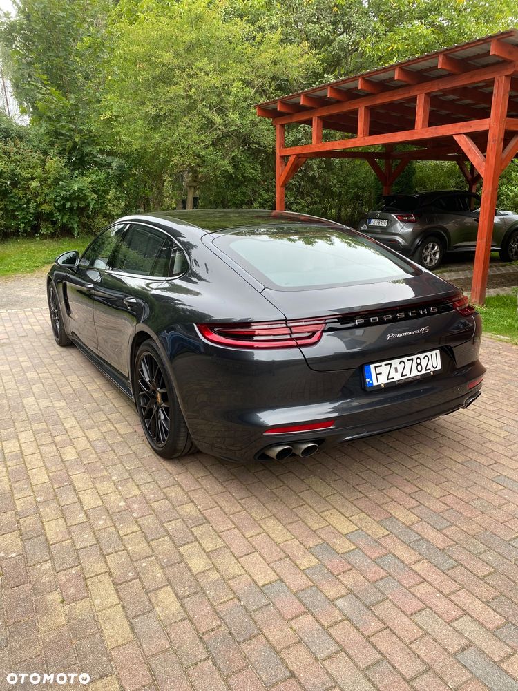 Porsche Panamera 4S Executive - 6