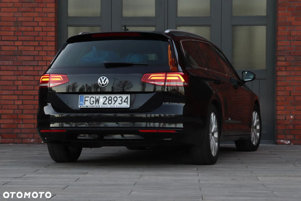 Volkswagen Passat 2.0 TDI (BlueMotion Technology) DSG Comfortline - 10