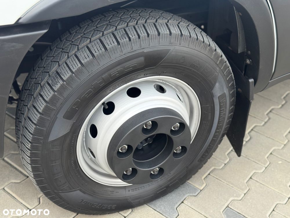 Iveco Daily‼️72C18‼️3.0 HI-MATIC Chłodnia/Mroźnia zakres -32C/+22C THERMO KING V-500 MAX Źródło Zasilania 400V Grube Ściany/Podłoga Przegroda komorowa‼️ Full LED na bliźniaku Salon Polska Poduszki Pneumatyczne DMC7200kg - 25