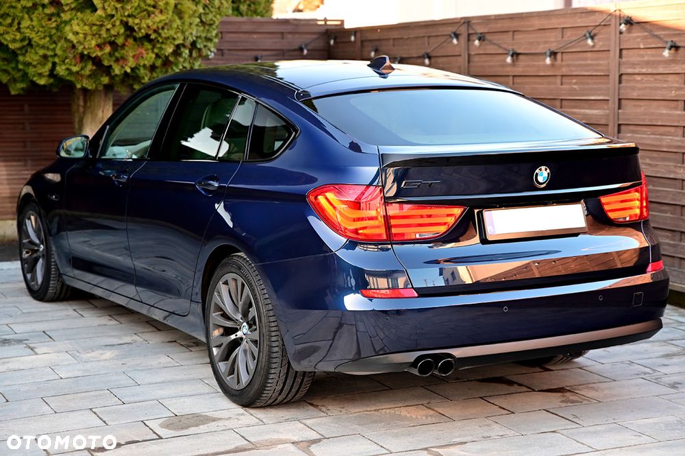 BMW Seria 5 530d xDrive - 14