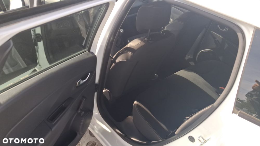 Renault Clio - 12