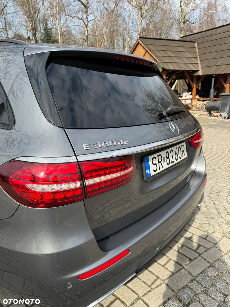 Mercedes-Benz Klasa E 220 d 9G-TRONIC - 29