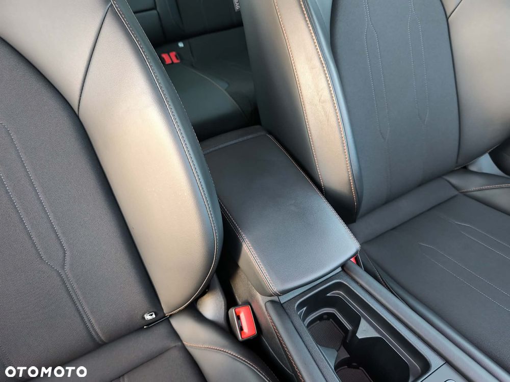 Cupra Formentor 1.5 e-Hybrid DSG - 36