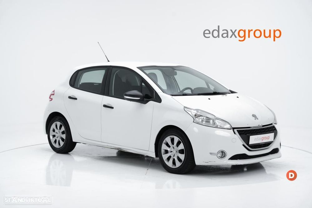 Peugeot 208 - 1