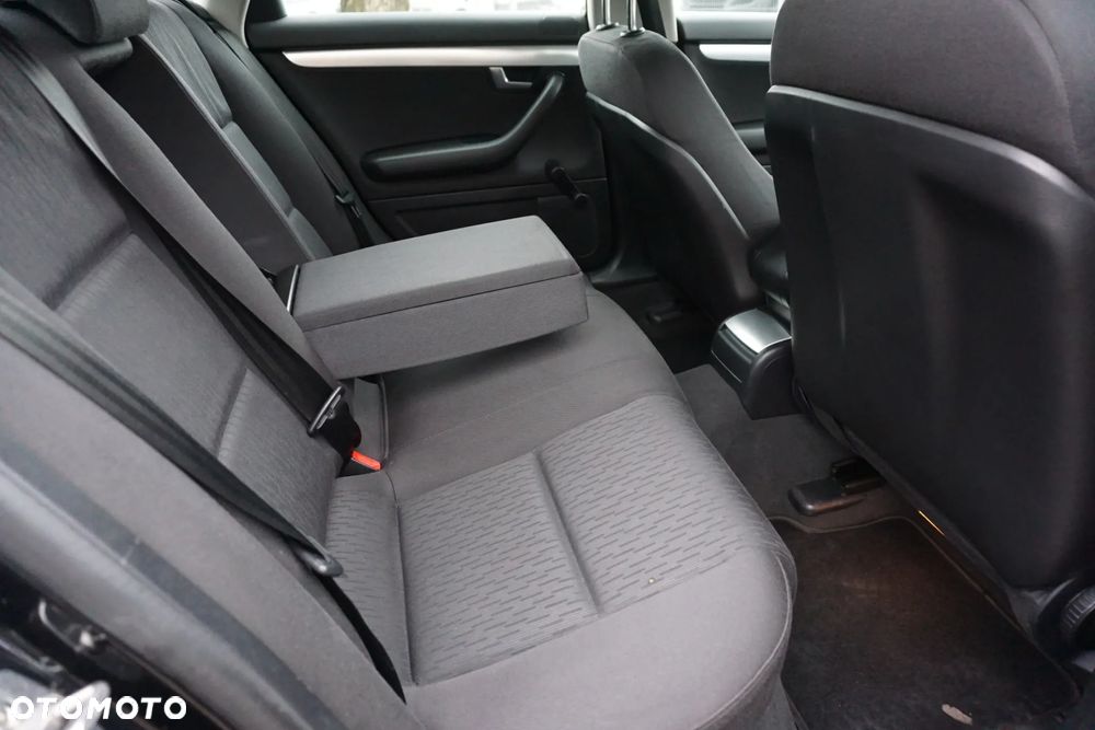 Audi A4 Limousine 2.0 TDI - 14