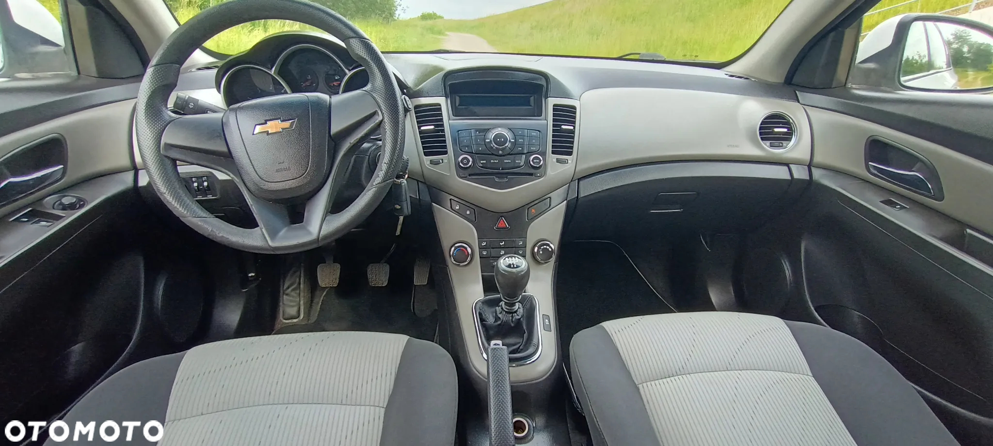 Chevrolet Cruze 1.6 LS+ - 15