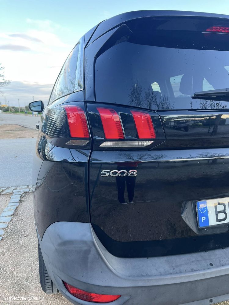 Peugeot 5008 - 10