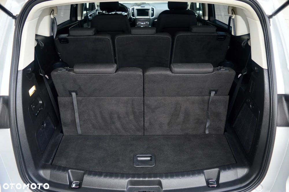 Ford S-Max - 28