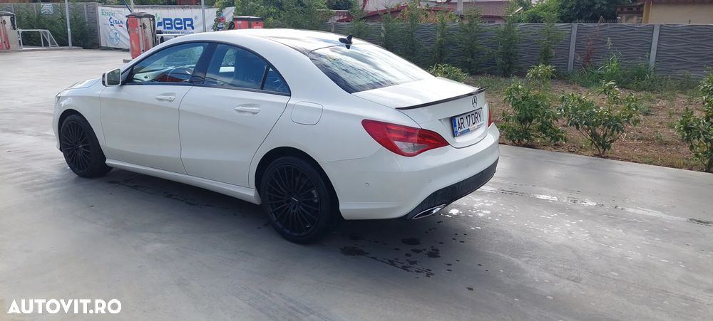 Mercedes-Benz CLA 180 d 7G-DCT - 4