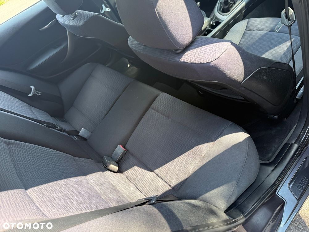 BMW Seria 1 - 12