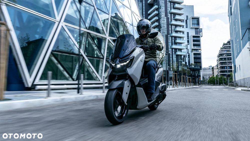 Yamaha NMAX - 19
