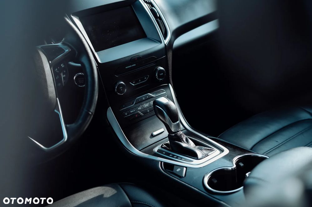 Ford Edge - 13
