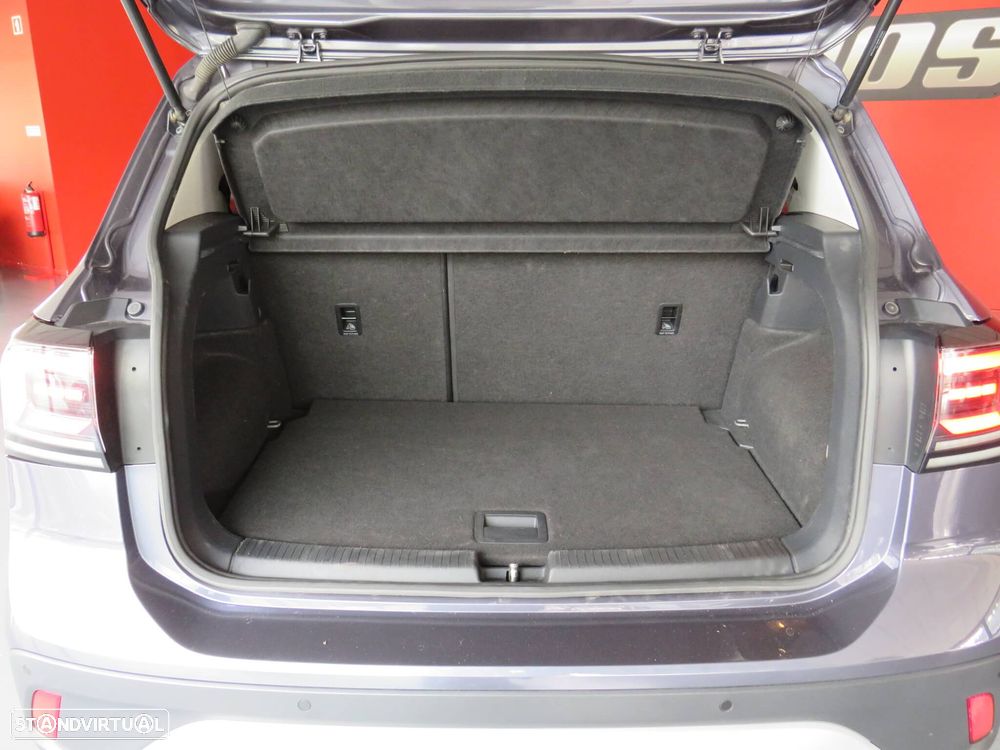 VW T-Cross 1.0 TSI Urban DSG - 49