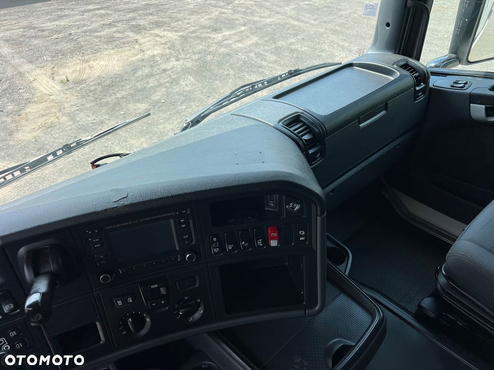 Scania R580 V8 DWA ZBIORNIKI PALIWA - 21