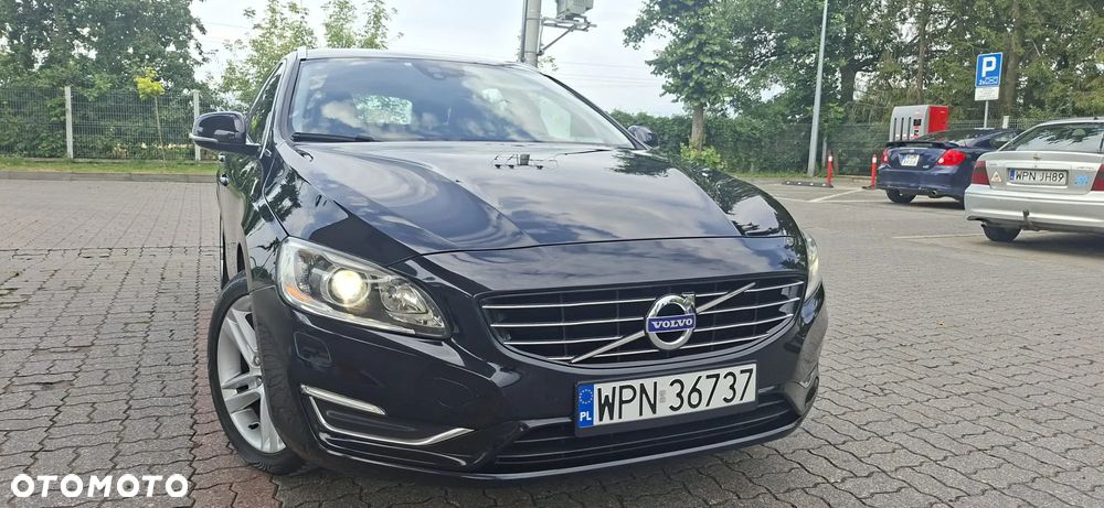 Volvo V60 D6 AWD Plug-in Hybrid Summum - 23