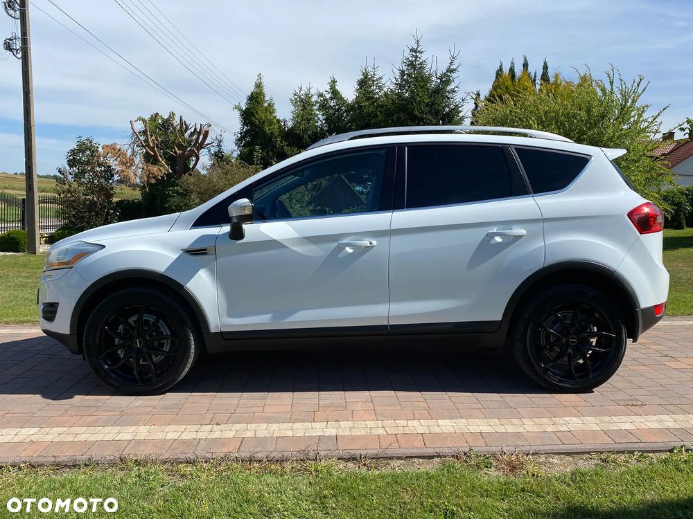 Ford Kuga 2.0 TDCi 4x4 Titanium - 14
