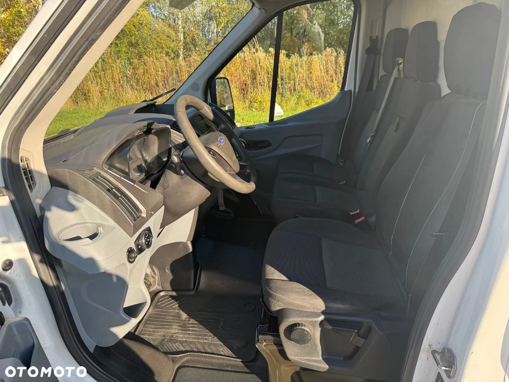 Ford Transit - 17