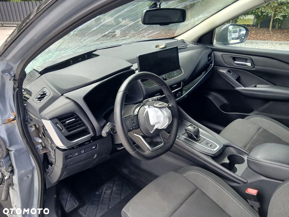 Nissan Qashqai 1.3 DIG-T MHEV Premiere Edition Xtronic - 11