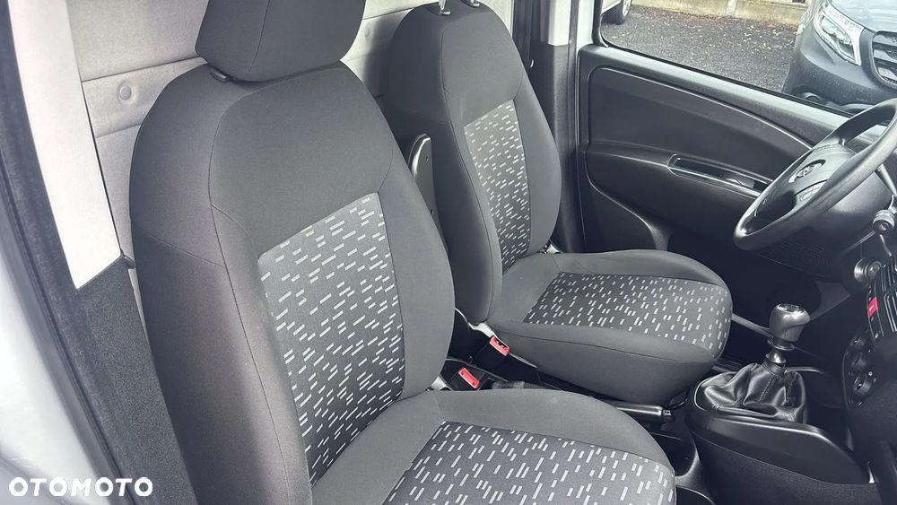 Opel Combo - 20