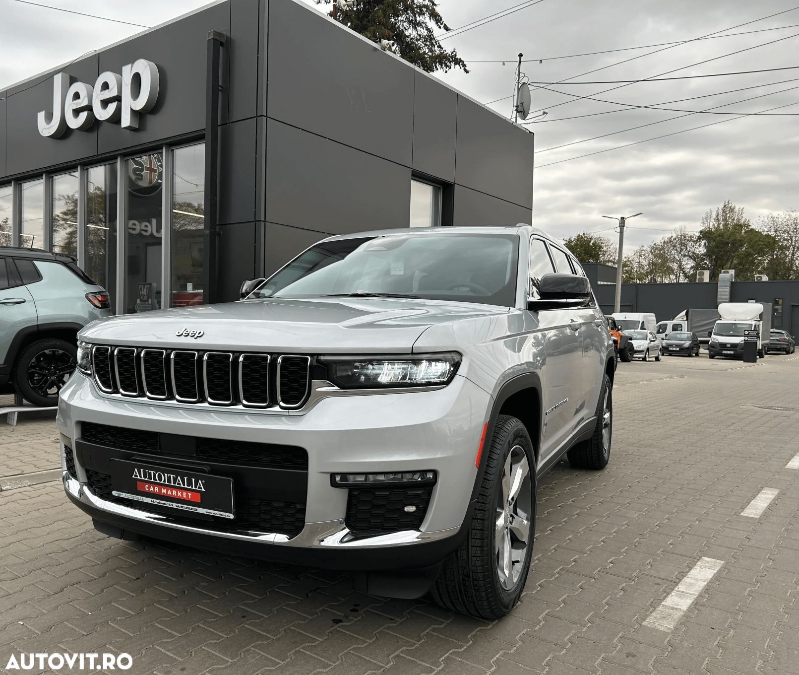 Jeep Grand Cherokee - 1