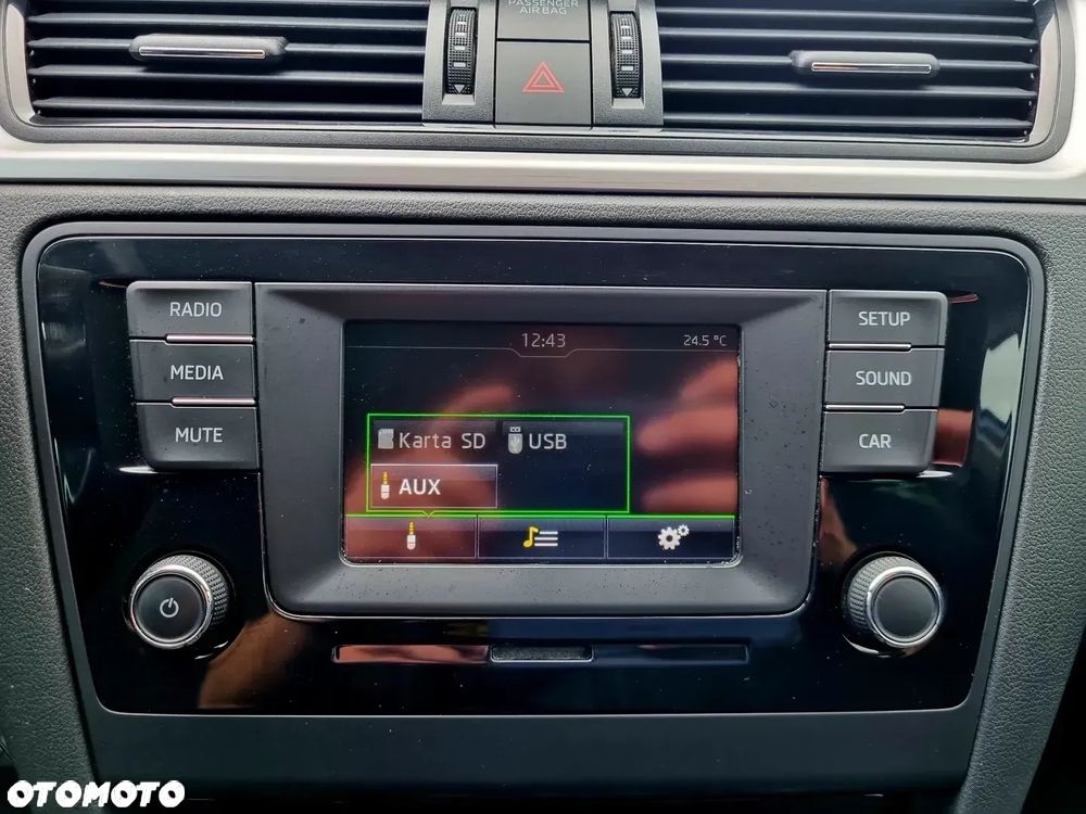 Skoda RAPID 1.2 TSI Ambition - 18