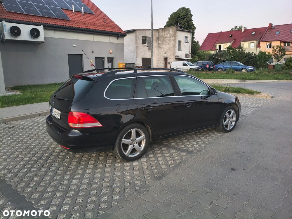 Volkswagen Golf 2.0 TDI DPF Comfortline - 4