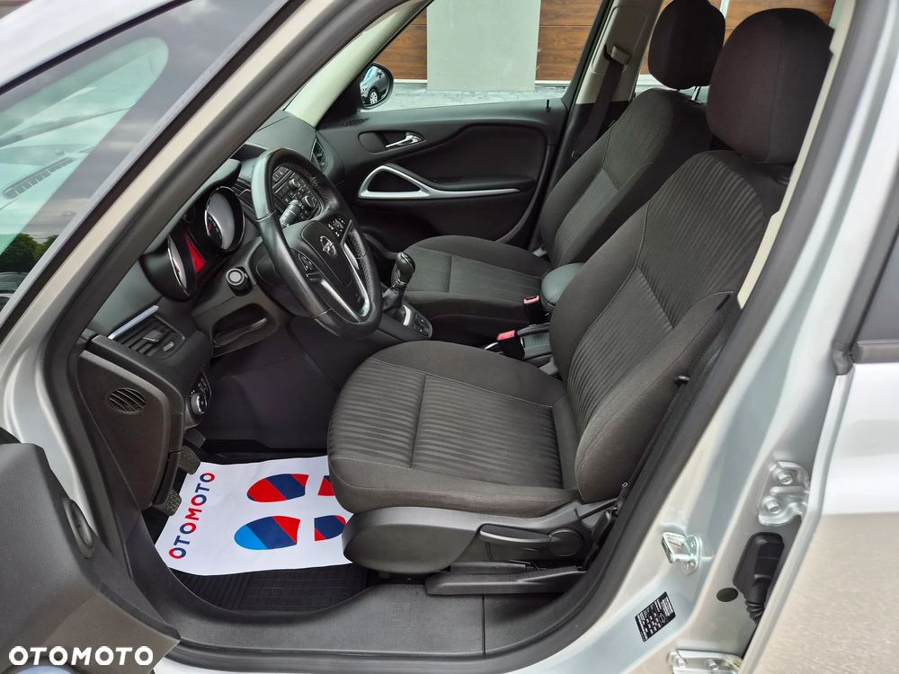 Opel Zafira - 14