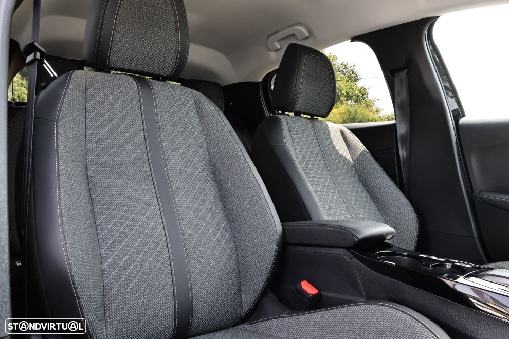 Peugeot e-208 51 kWh Allure - 12