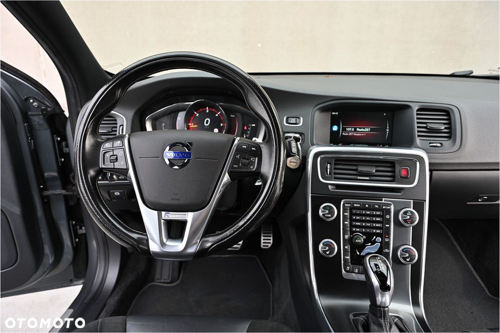 Volvo V60 D5 Geartronic RDesign - 20
